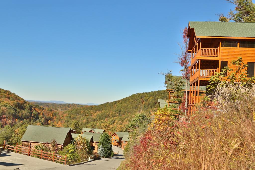 Rising Eagle Lodge - Eight Bedroom Pigeon Forge Exterior photo